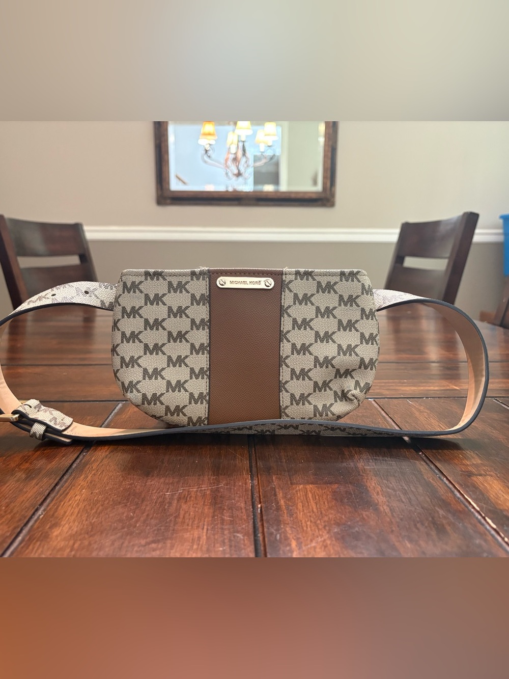 Michael Kors Signature Logo Belt Bag/Fanny Pack – S/M